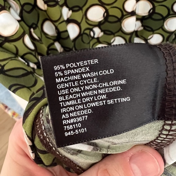 Nwot East 5th Vneck Top, 3X - Picture 9 of 11